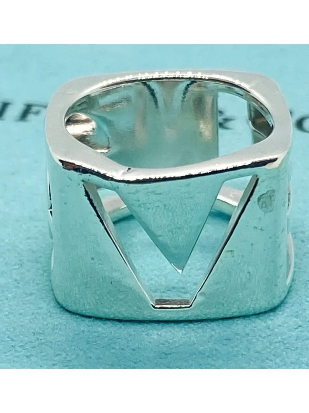 Tiffany & Co. tiffany co